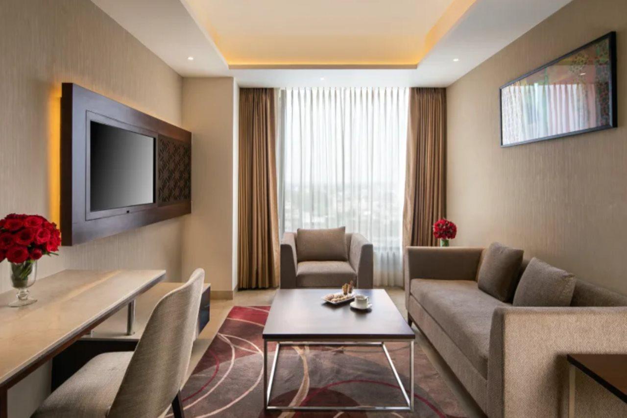 Nirvana Sarovar Portico Gorakhpur Exterior photo