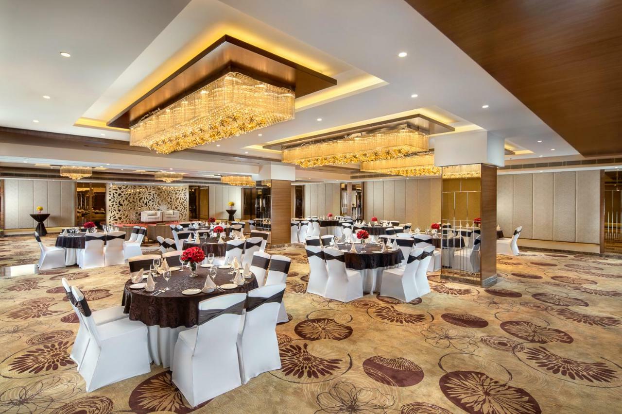 Nirvana Sarovar Portico Gorakhpur Exterior photo