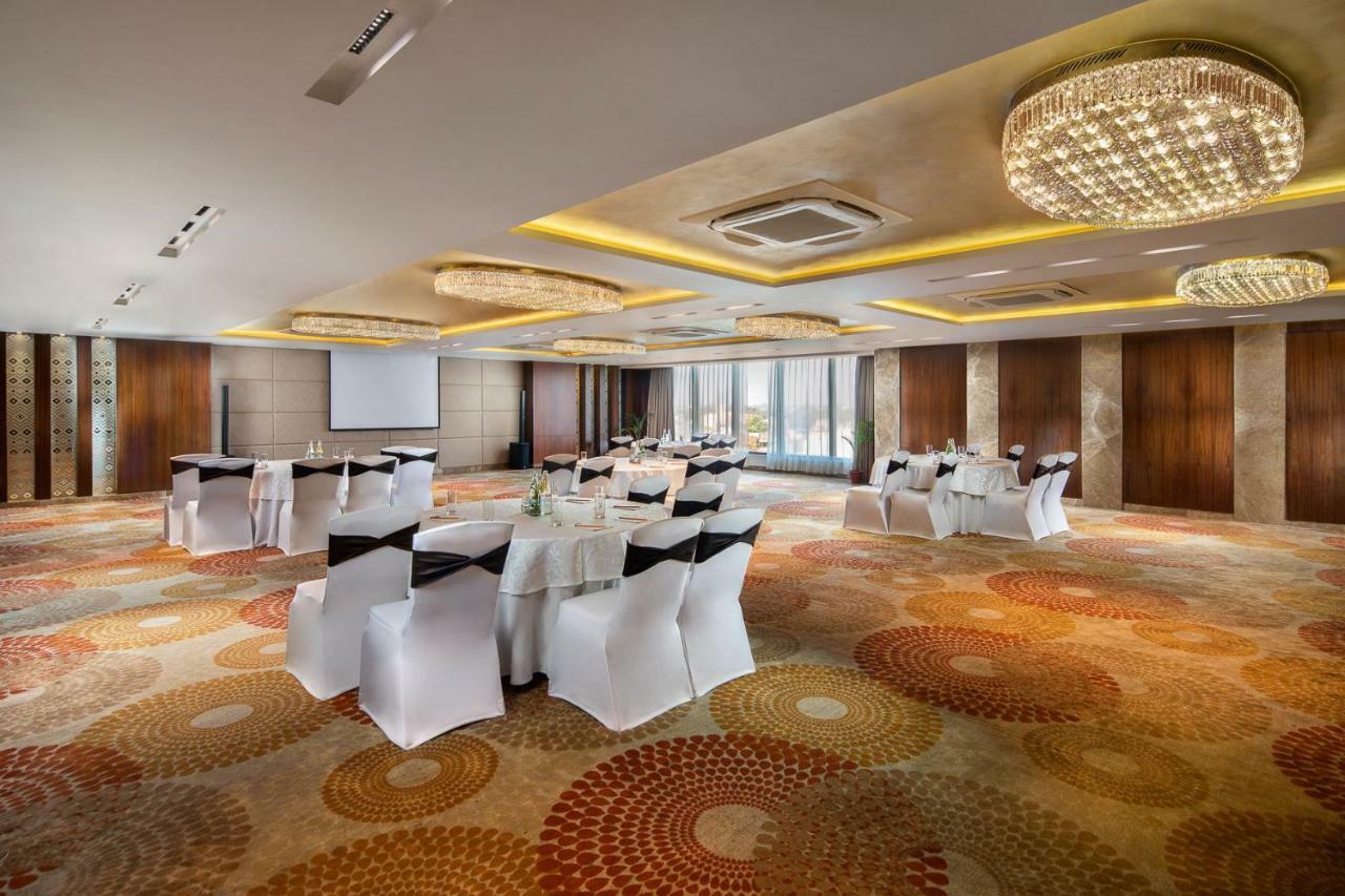 Nirvana Sarovar Portico Gorakhpur Exterior photo